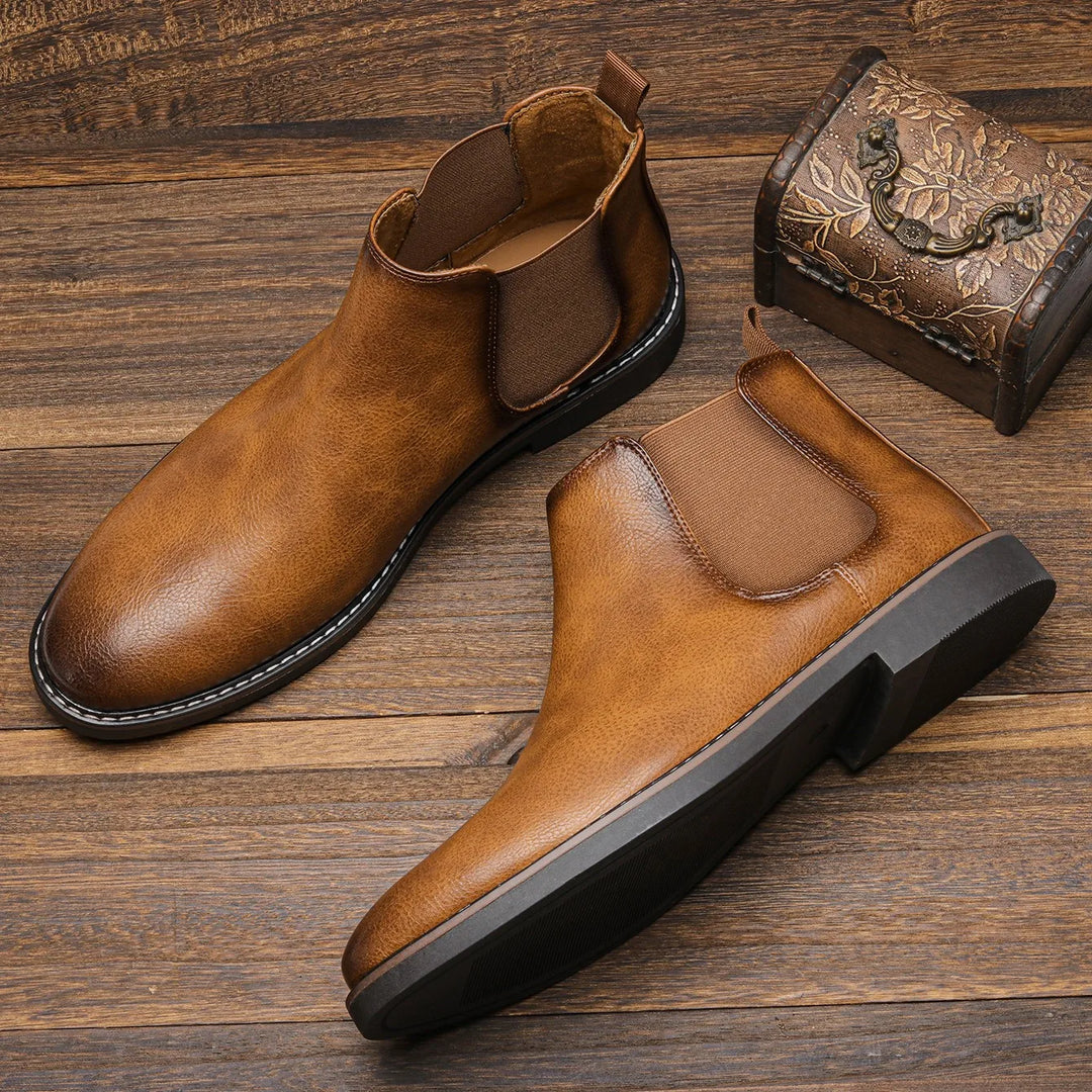 CHELSEA BOOTS FOR MEN WITH ELASTIC SIDES