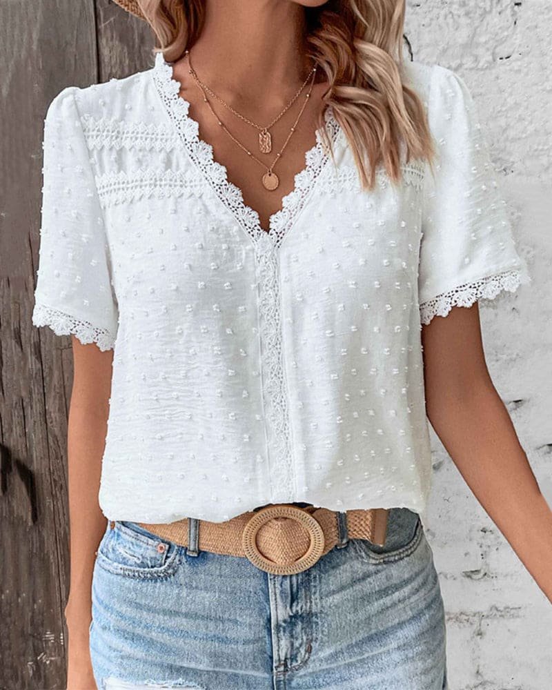 Clara | Casual and Romantic Blouse with Swiss Dot Pattern