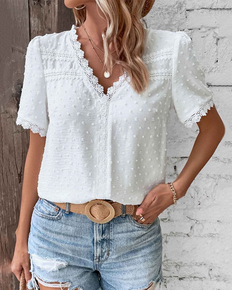 Clara | Casual and Romantic Blouse with Swiss Dot Pattern