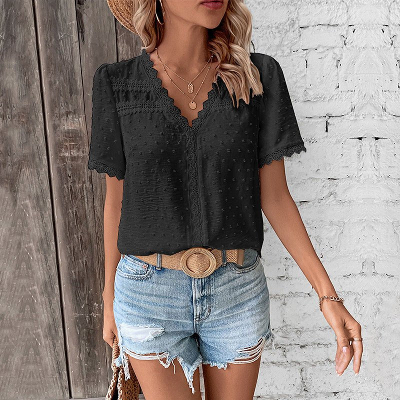 Clara | Casual and Romantic Blouse with Swiss Dot Pattern