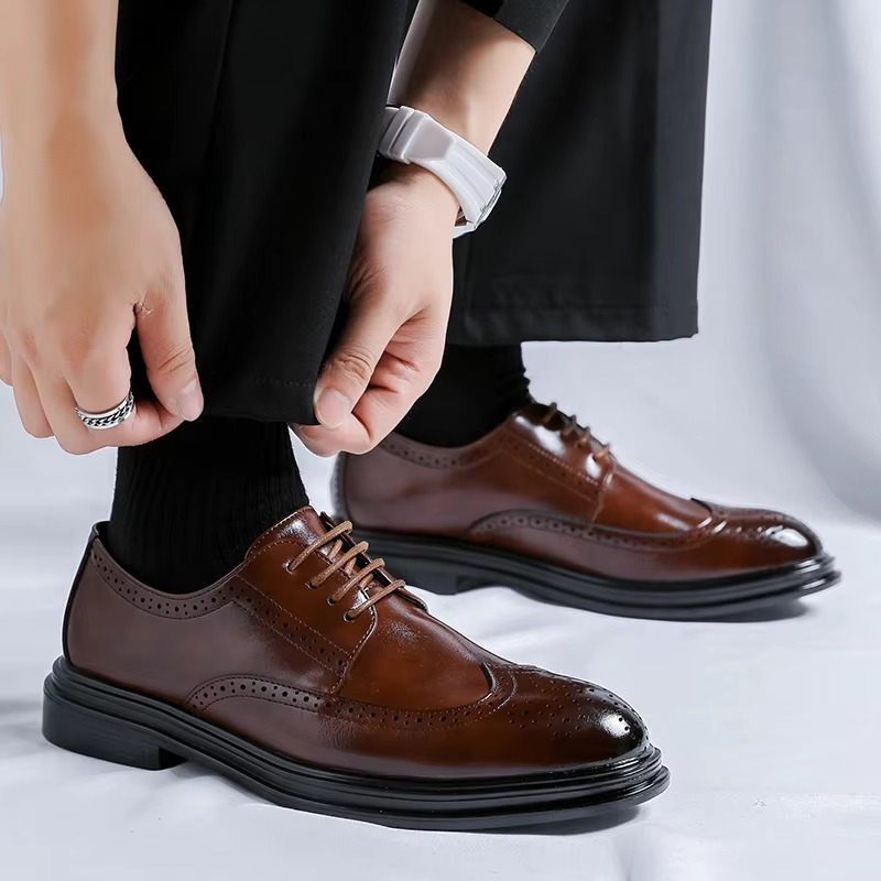Erik | Men's Classic Wingtip Shoes for Work and Formal Occasions