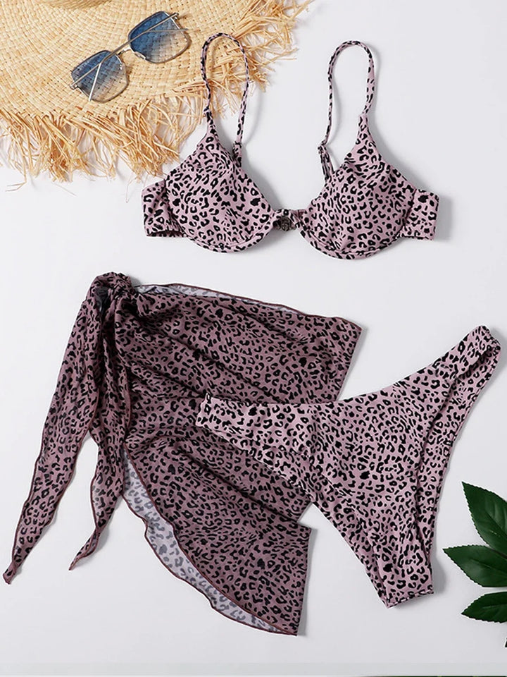 Beautifully Finished Bikini in a Timeless Design, view 4 - Elena Harper
