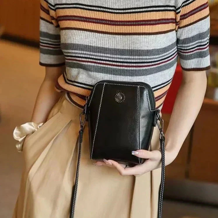 Vienna - Compact Solid Color Mini Handbag
