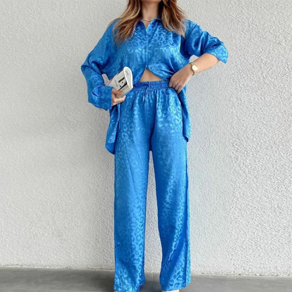 Chic and Comfortable Two-Piece Set for Women - Celeste