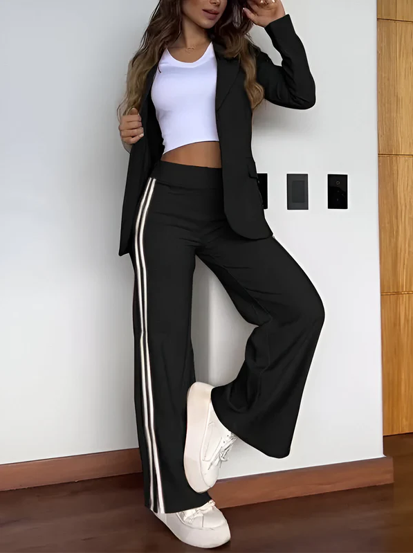 Leah – Elegant Blazer Set with Casual Flair