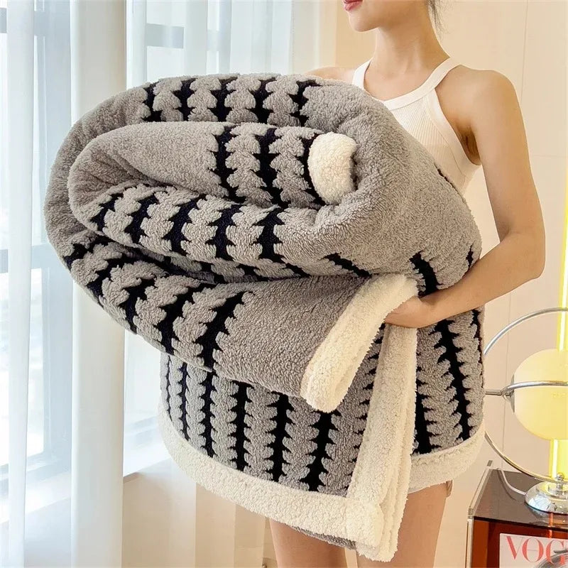 Reversible Geometric Throw Blanket – Soft, Warm & Stylish Home Accent