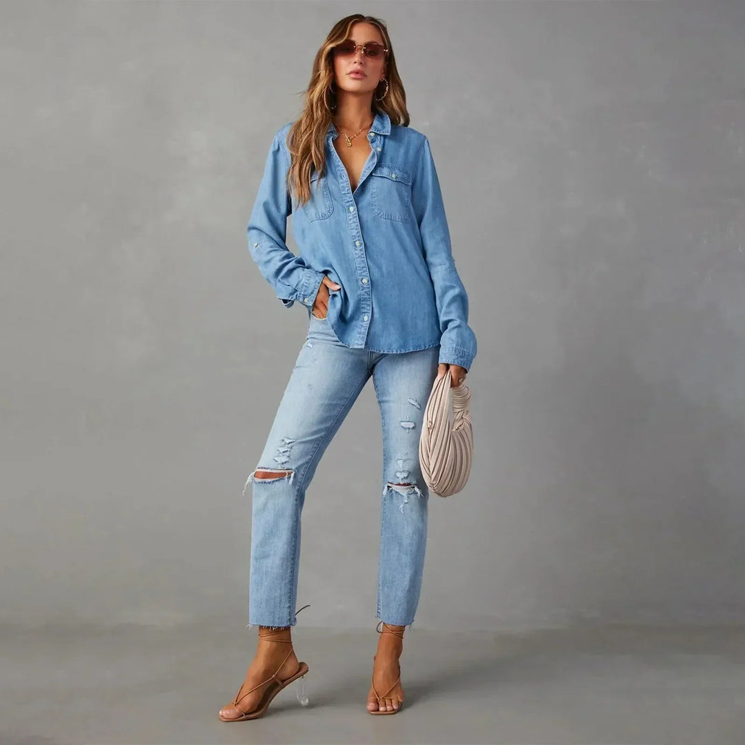 Women's Light Everyday Button-Up Shirt for Chic Comfort
