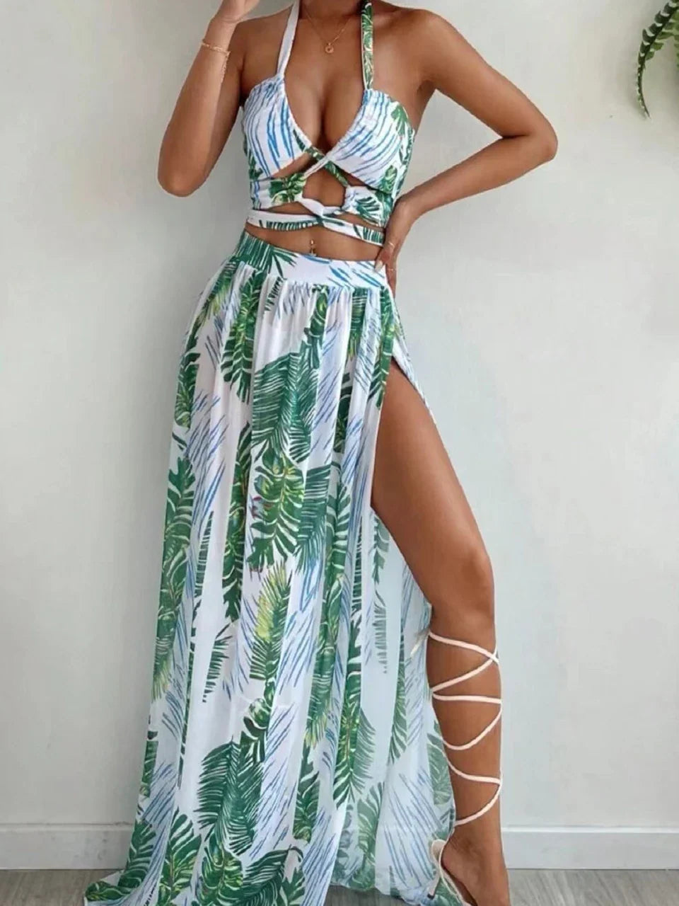 Beautifully Finished Dress in a Timeless Design, view 5 - Elena Harper