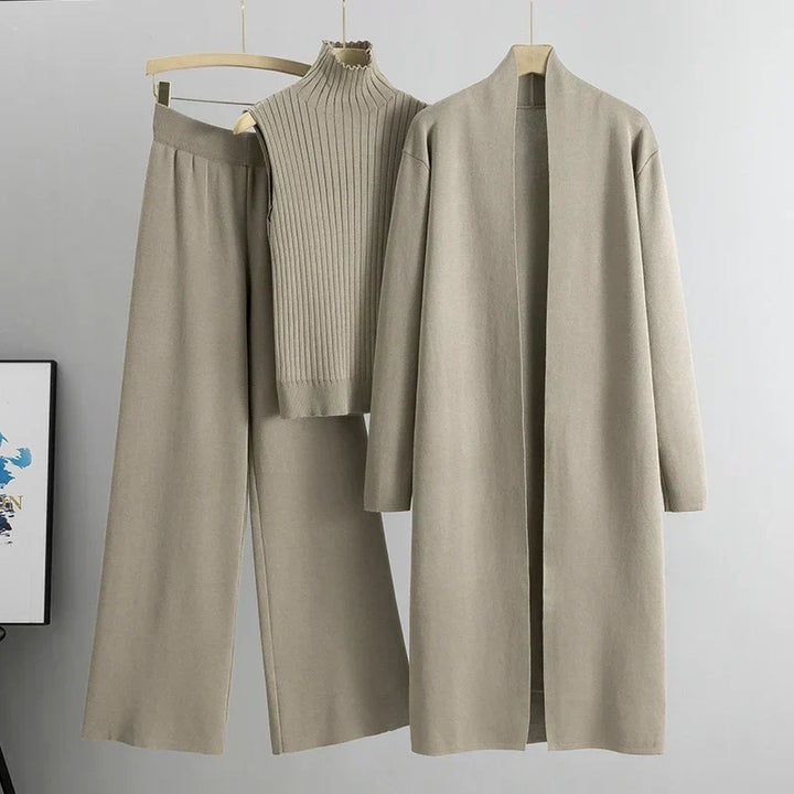 Charlotte Timeless elegance in a 3-piece set, view 2 - Elena Harper