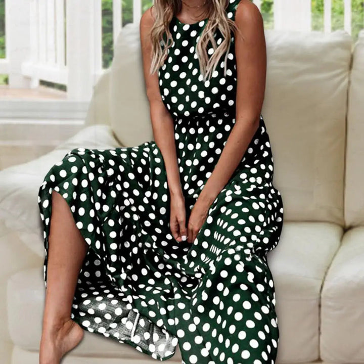 Hestia | Casual sleeveless maxi dress with polka dots
