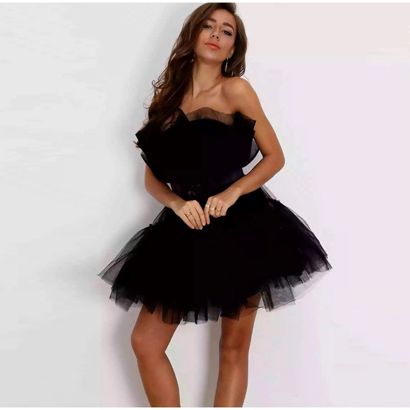 Ladies Tulle Dress – Festive, Fitted, Suitable for Evening Wear