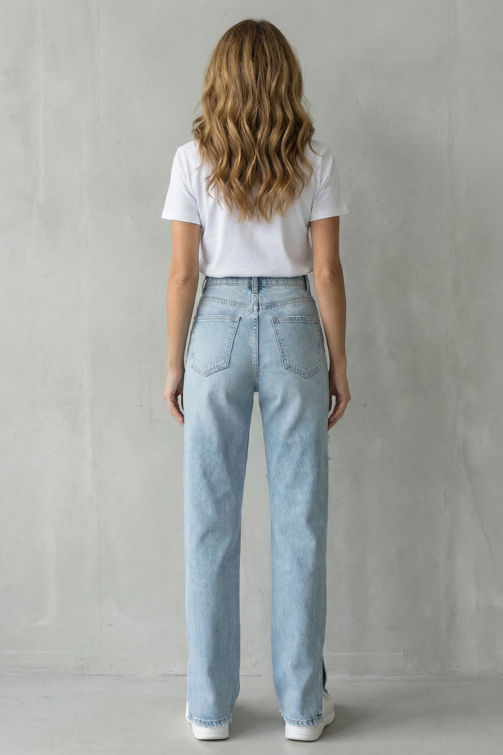 Sorellia – Urban distressed design – Straight leg jeans
