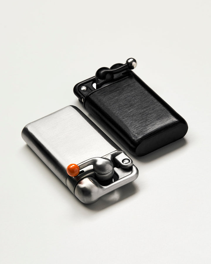 FireLuxe™ – Premium Lighter with Innovative Swing Design