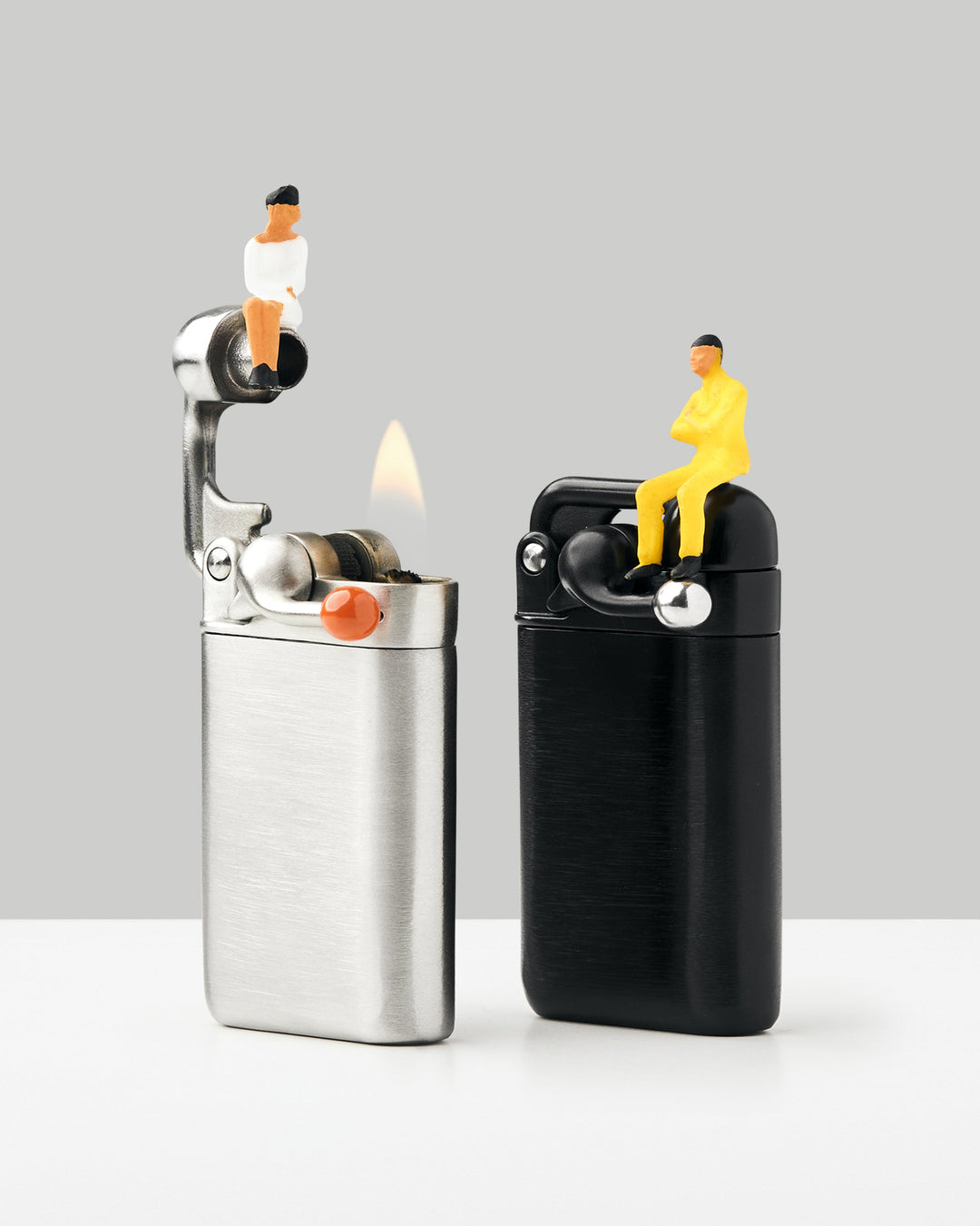 FireLuxe™ – Premium Lighter with Innovative Swing Design