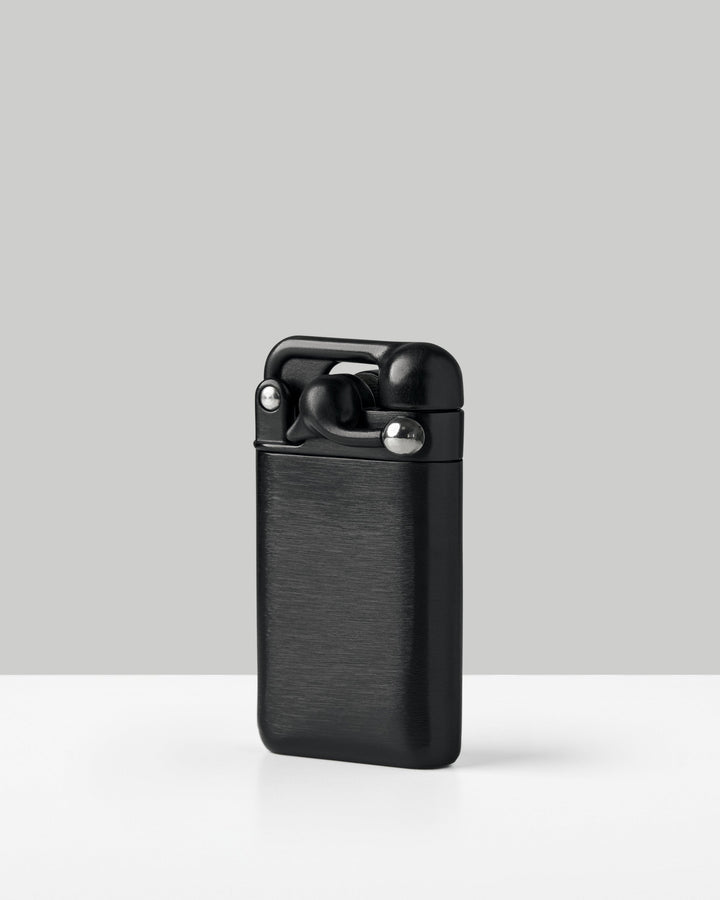 FireLuxe™ – Premium Lighter with Innovative Swing Design