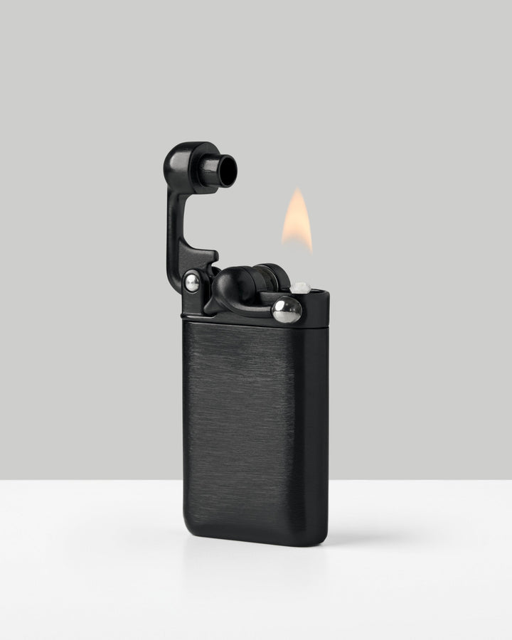 FireLuxe™ – Premium Lighter with Innovative Swing Design