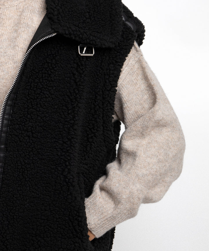 Teddywest Snow Black, view 8 - Elena Harper