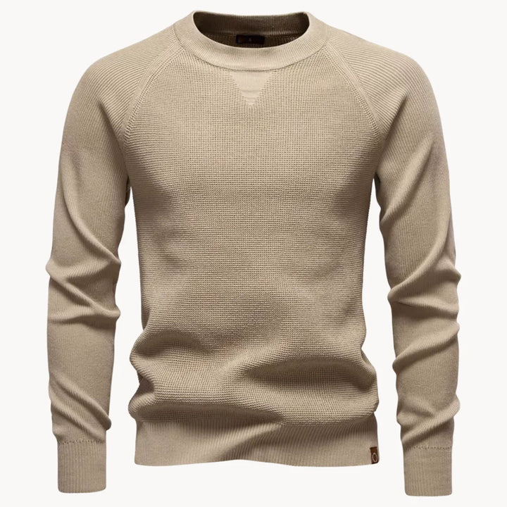 Thomas - Timeless Fitted Round Neck Sweater