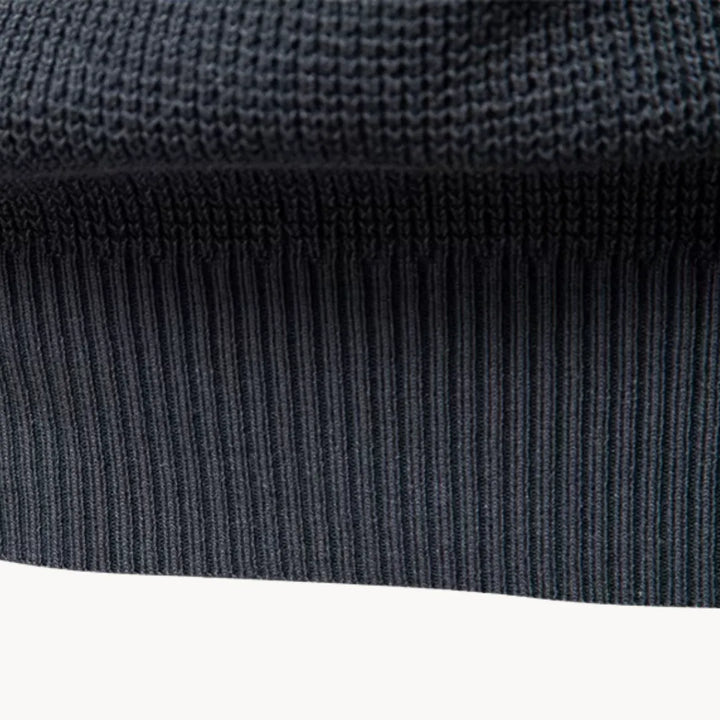 Thomas - Timeless Fitted Round Neck Sweater