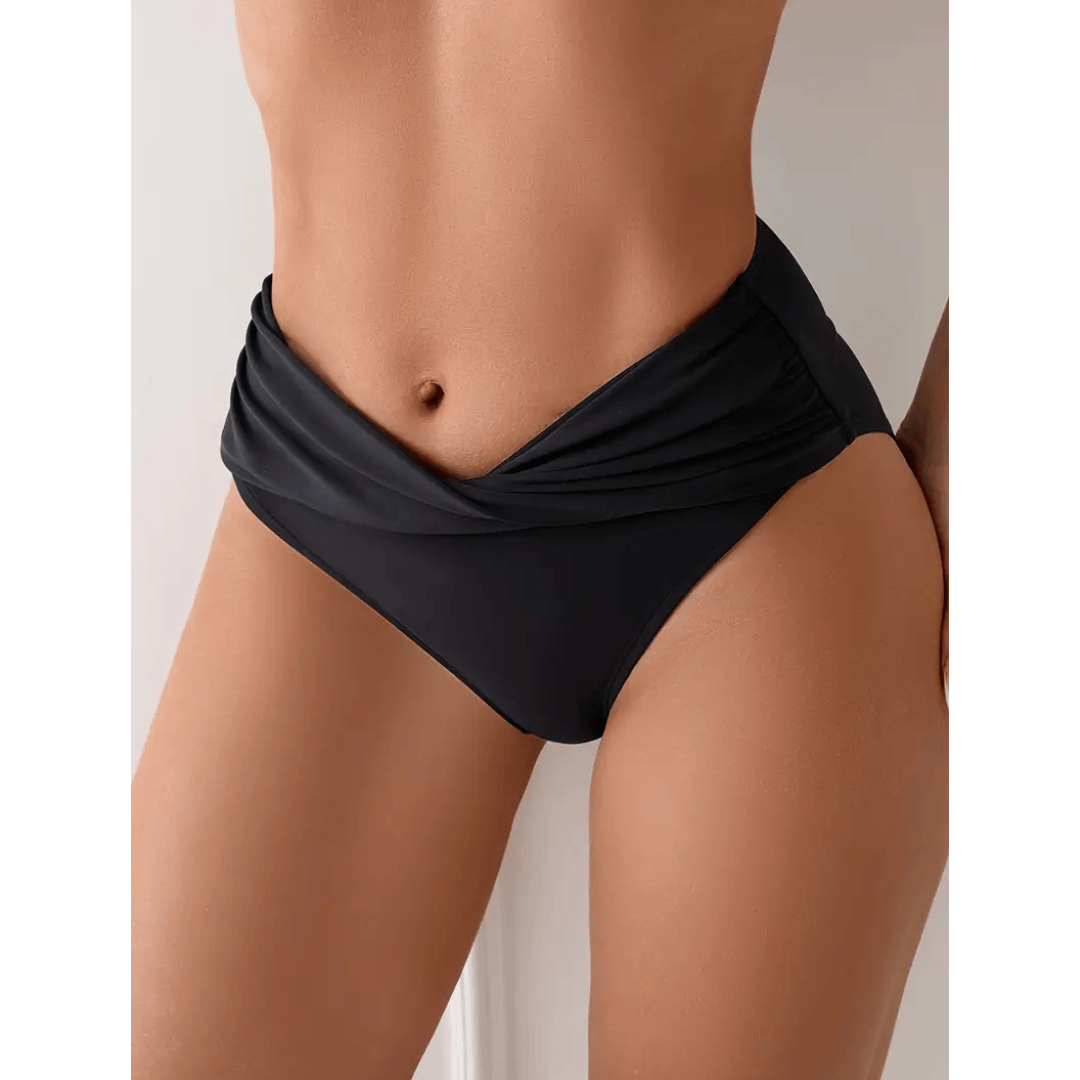 Karla™ low-waist bikini bottoms by Emma & Rose Manhattan, featuring a sleek fit and vibrant swimwear fabric.