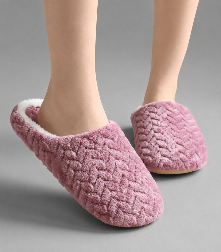 Unisex Fluffy Indoor Slippers – Soft Lightweight Non-Slip Plush House Slides