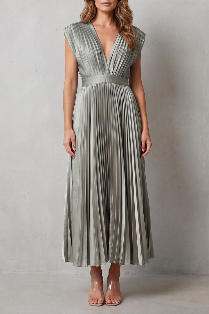 Veloria – Flowing pleated elegance – Midi dress