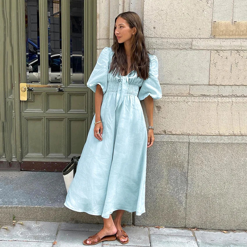 Alorica - Vintage-inspired midi dress with puff sleeves