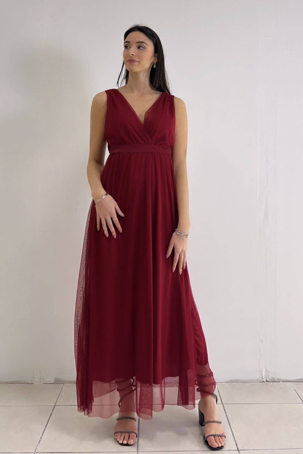 Karina™ Ariel Dress by Emma & Rose Cape Town, elegant abiti with flowing fabric and intricate detailing, shown in a stylish design.