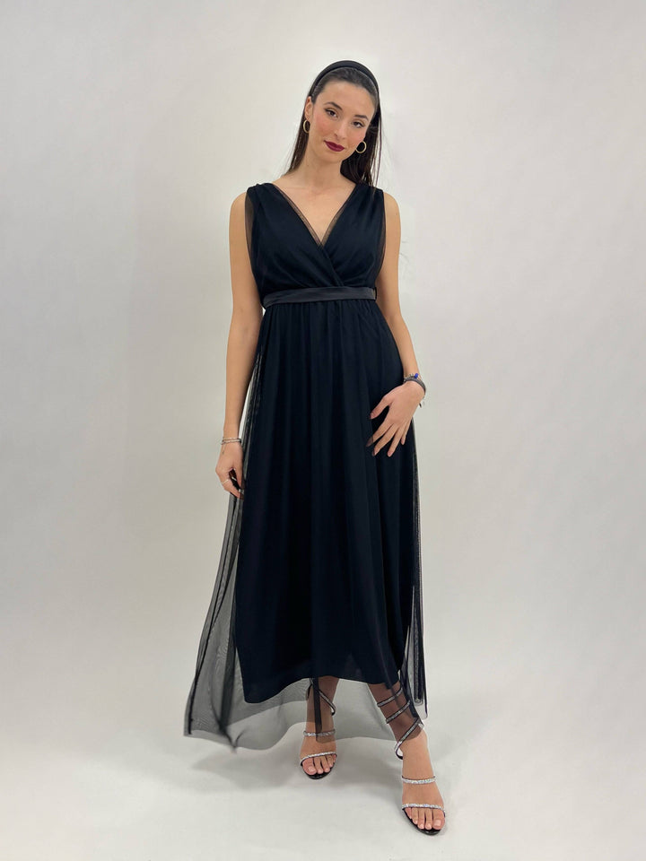 Karina™ Ariel dress by Emma & Rose Cape Town, elegant abiti featuring a flowing design and delicate fabric.