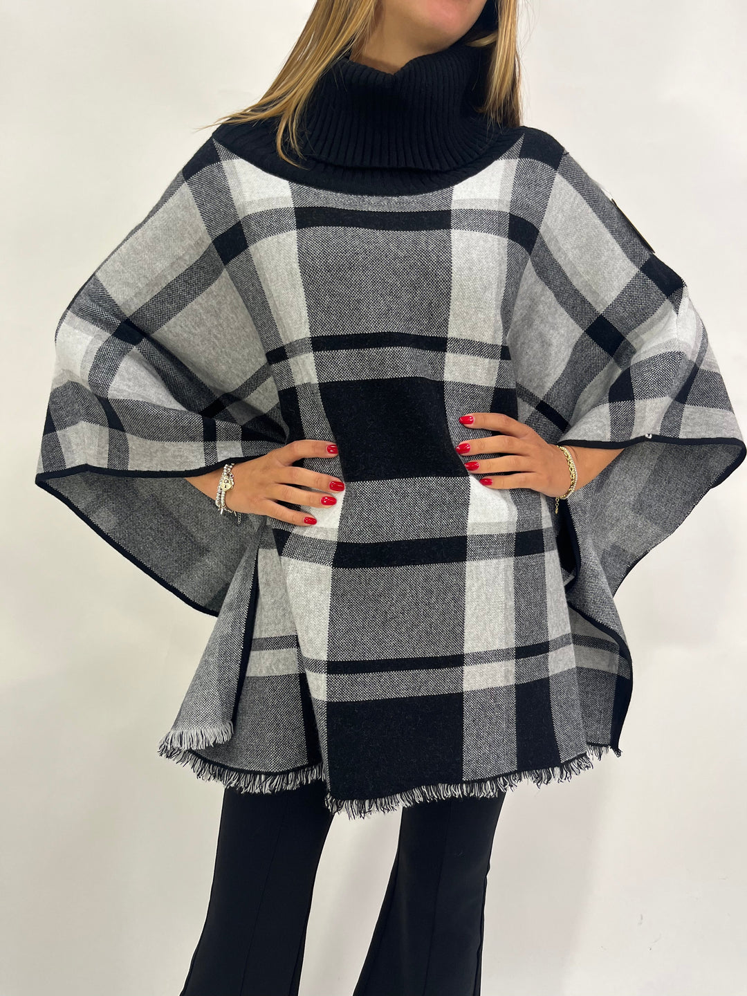 Ulrike™  |  Checked Poncho