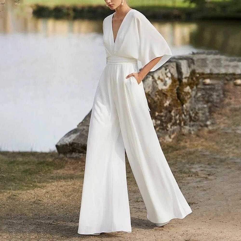 Elegant White Jumpsuit for Women with V-Neck – Comfortable, Flattering, Fluid