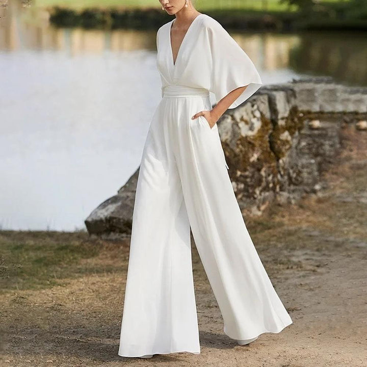Elegant White Jumpsuit for Women with V-Neck – Comfortable, Flattering, Fluid