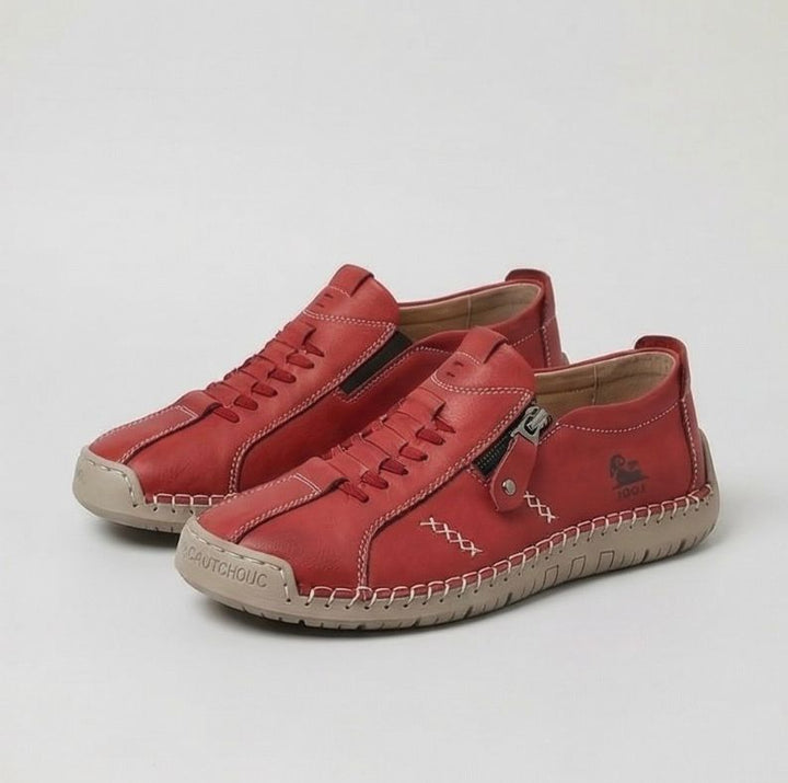 Katherine – A refined comfort with a practical zip closure