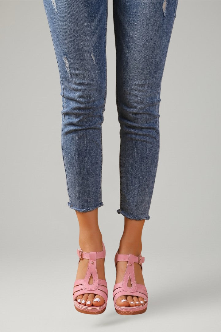 Women's Block Heel Sandals with Cushioned Insole and Strap Design