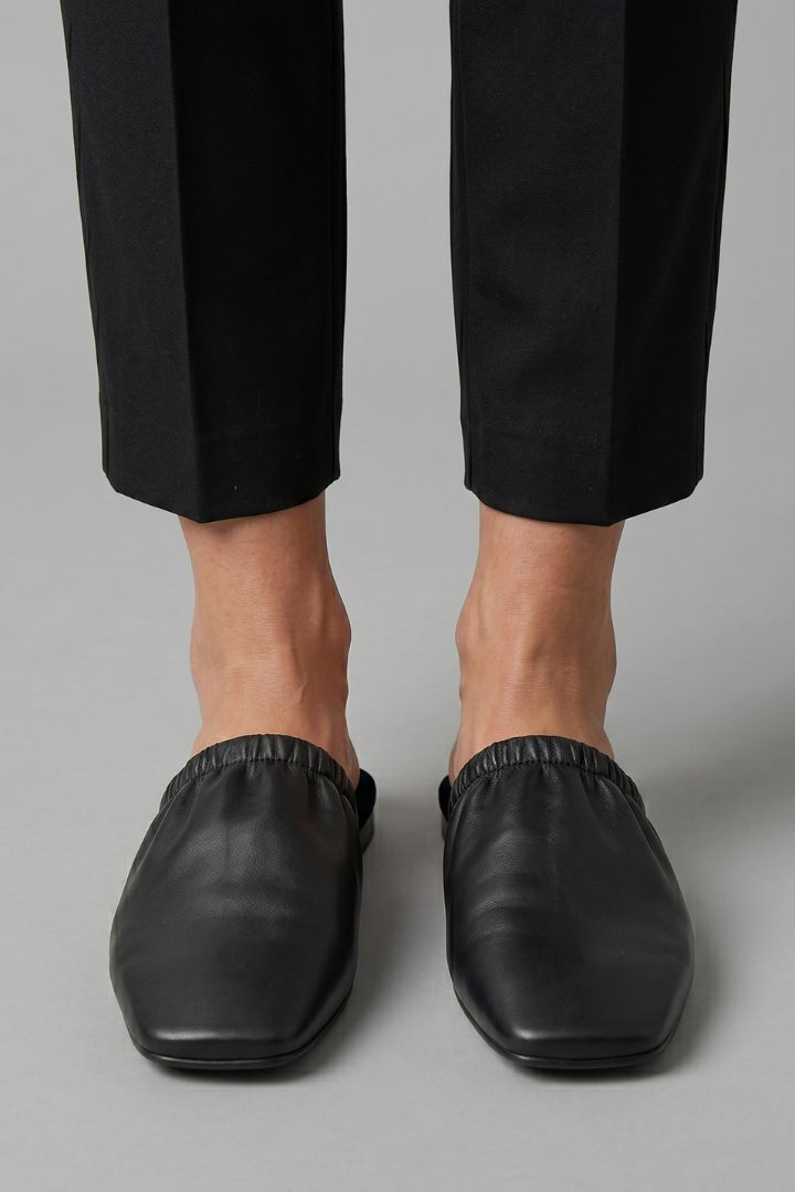 Women's Leather Mule Shoes with Cap Toe and Slip-On