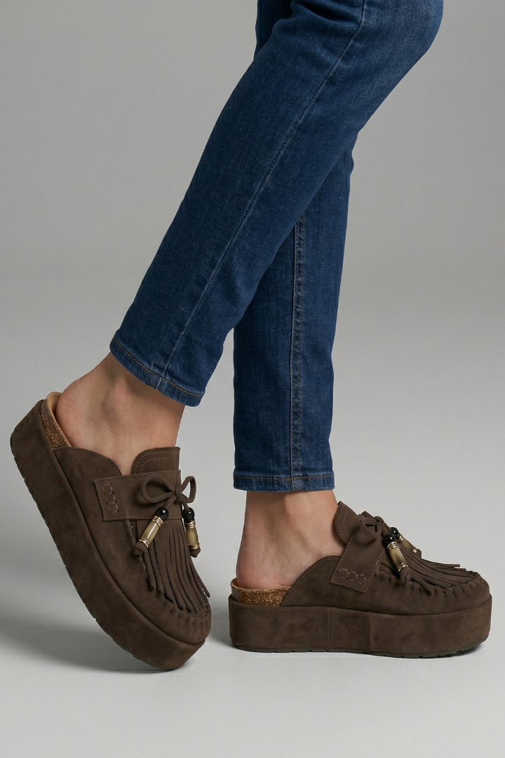 Women's Leather Sandals with Round Toe and Slip-On