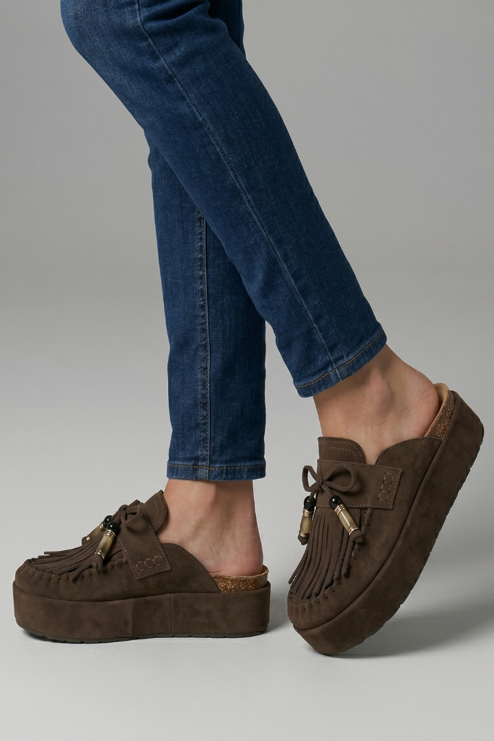 Women's Leather Sandals with Round Toe and Slip-On