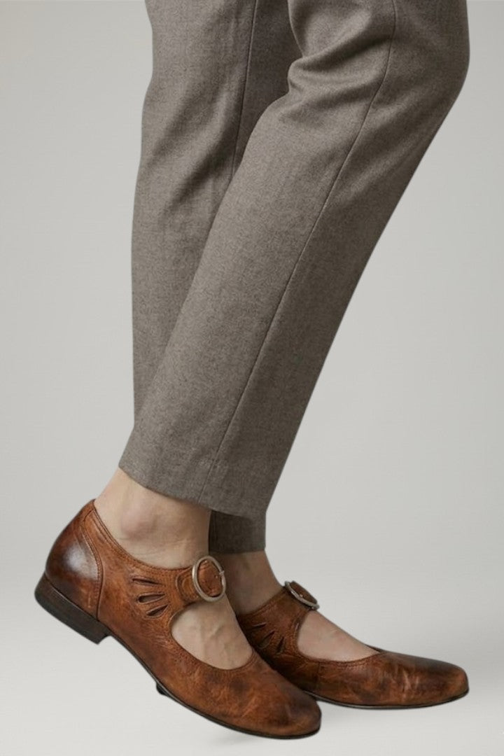 Women's Leather Shoes with Buckle Fastening and Low Heel