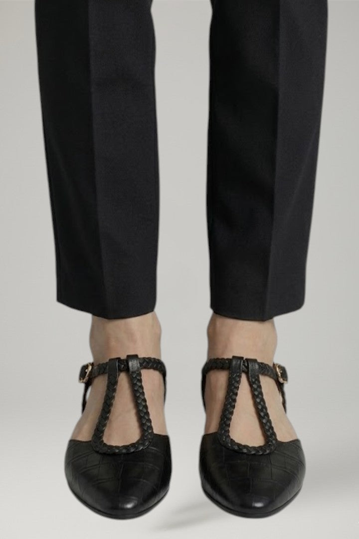 Women's Leather Shoes with T Strap and Buckle