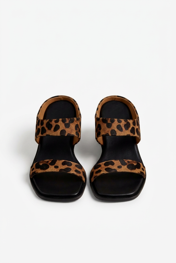 Women’s Leopard-Print Flat Sandals with Two-Strap Design and Heel Support