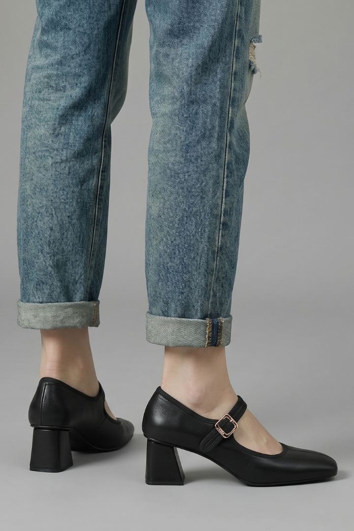 Women's Orthopaedic Mary Jane Shoes with Block Heel for Everyday Wear
