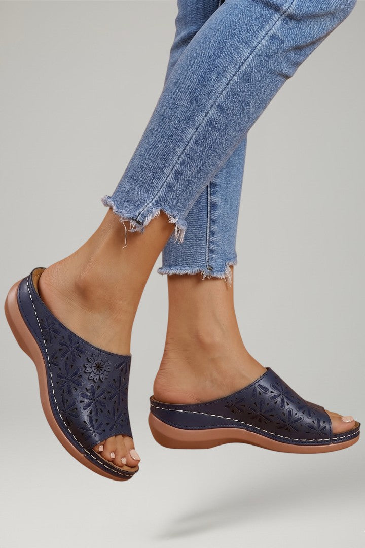 Women's Orthopaedic Sandals with Adjustable Straps