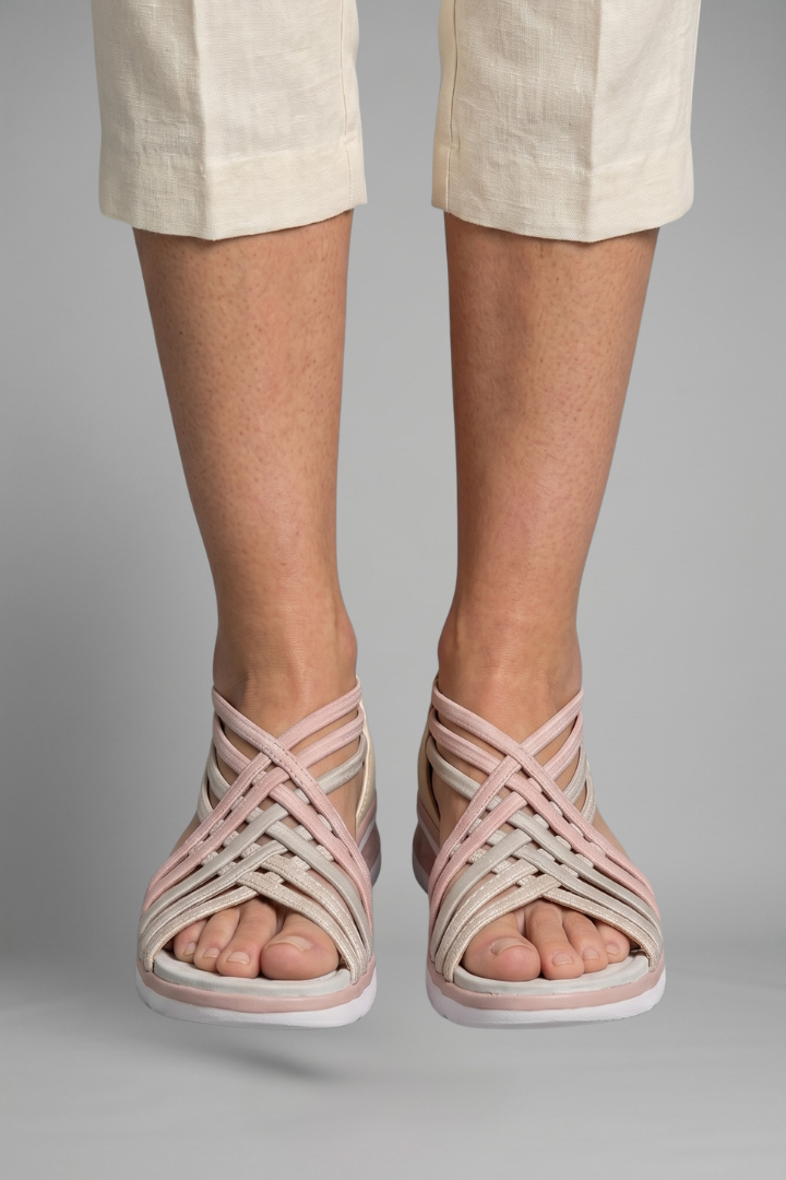 Women's Orthopaedic Sandals with Crisscross Strap Design for Summer
