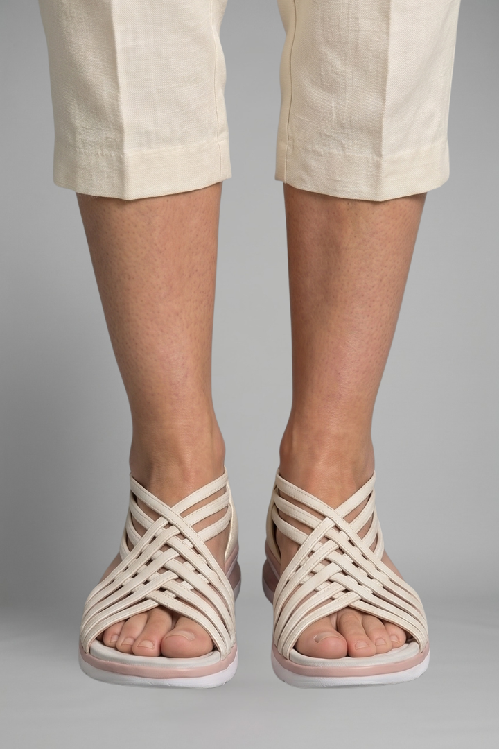 Women's Orthopaedic Sandals with Crisscross Strap Design for Summer