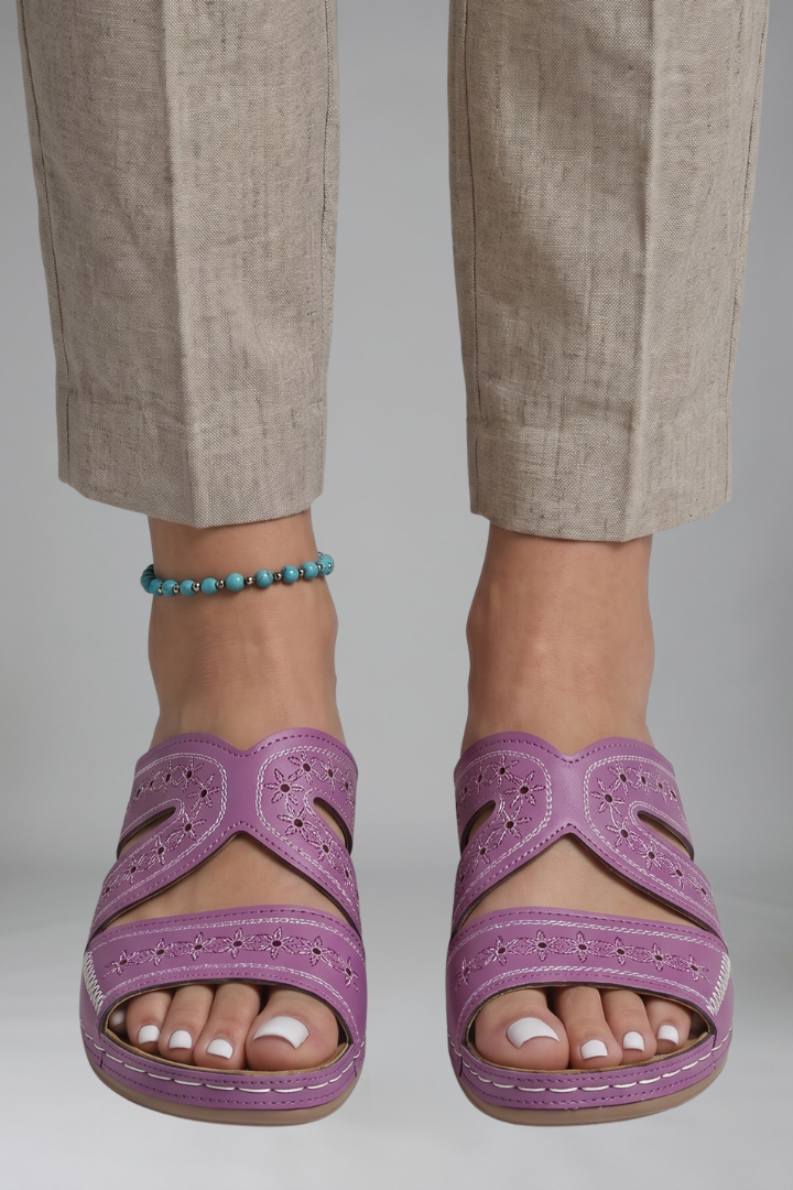 Women's Orthopaedic Sandals with Cutout Upper Straps for Everyday Wear