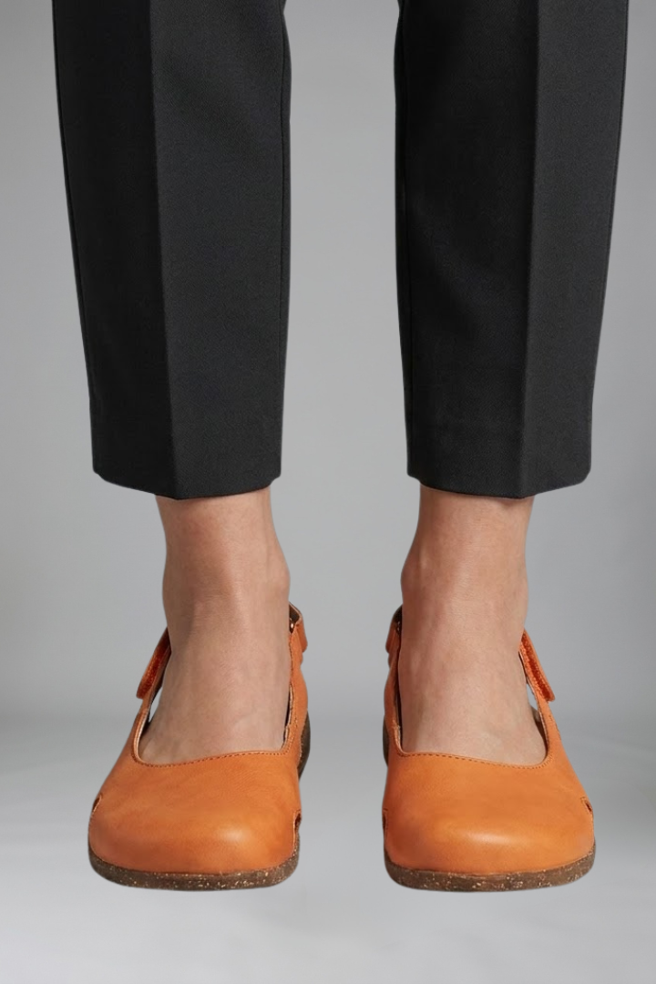 Women's Orthopaedic Sandals with Hook Closure for Everyday Wear