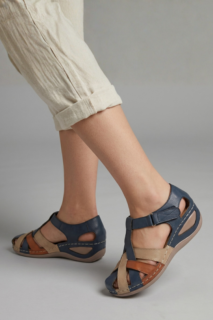 Women's Orthopaedic Sandals with Crisscross Straps for Summer