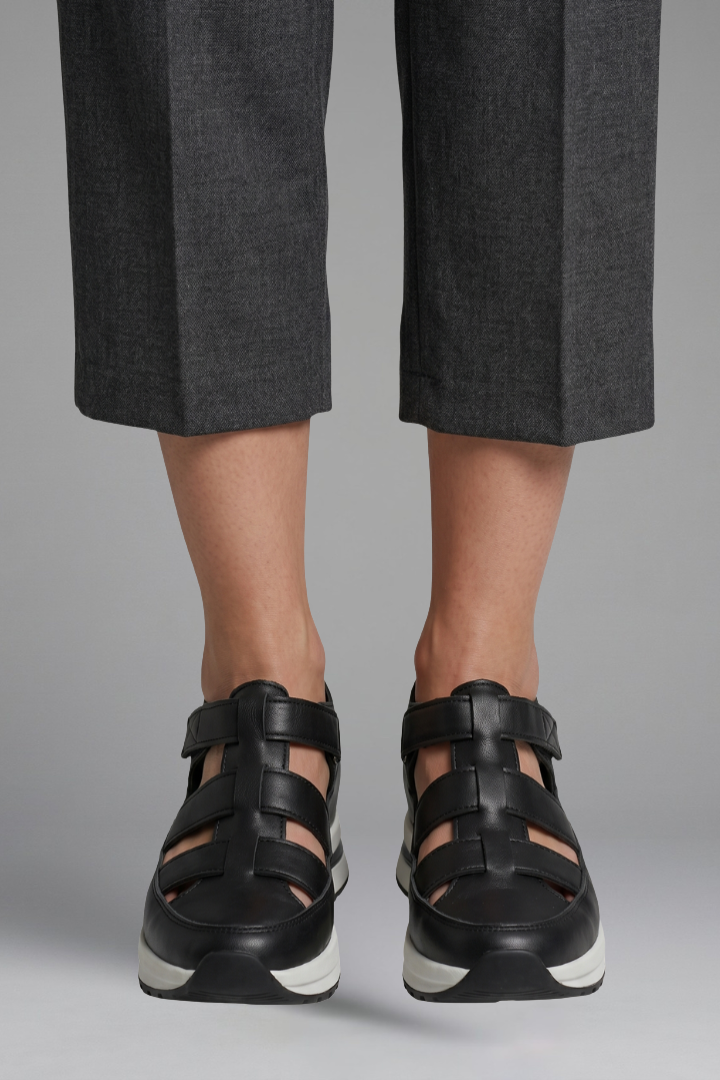 Women's Orthopaedic Sandals with Textured Sole for Everyday Wear