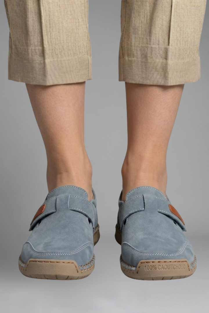 Women's Orthopaedic Shoes with Textured Sole for Everyday Wear
