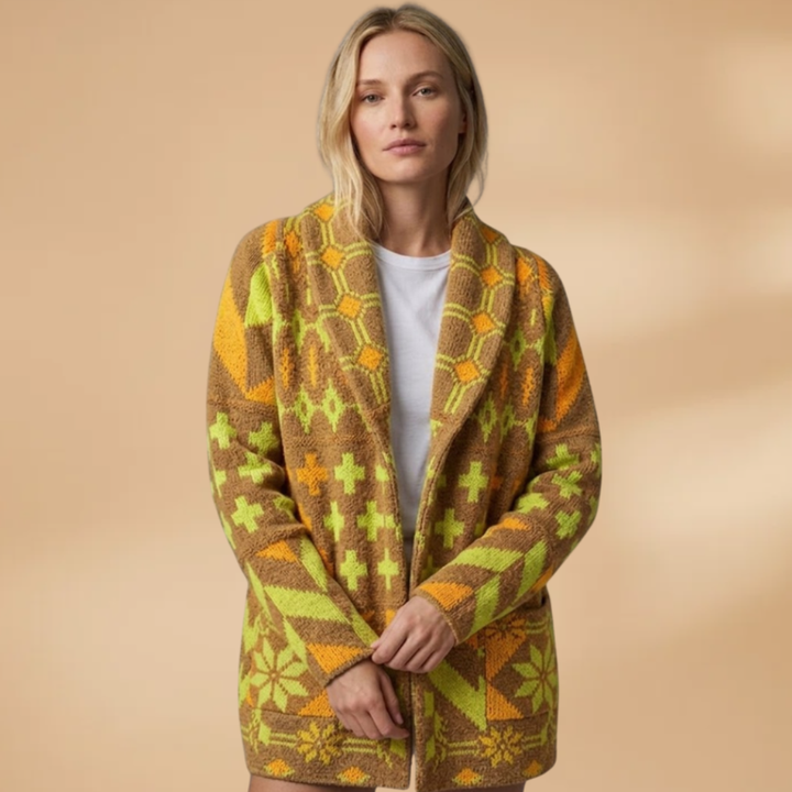 Women's Oversized Cardigan with button fastening and collar